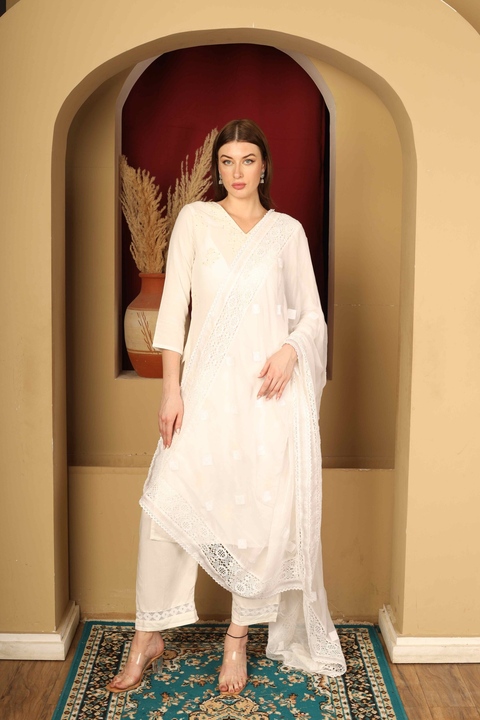 Elara Chikankari Kurta Set