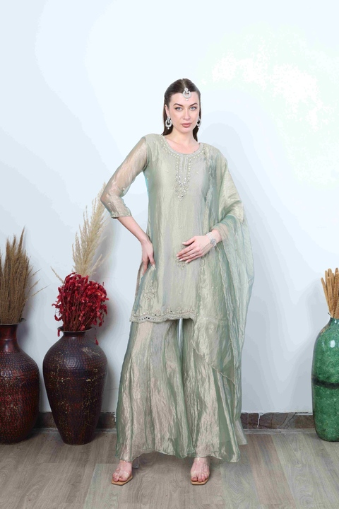 Sage Élise Sharara Set