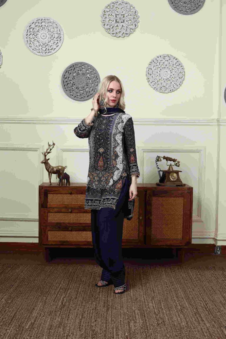 Noor Kurta Set Alternate