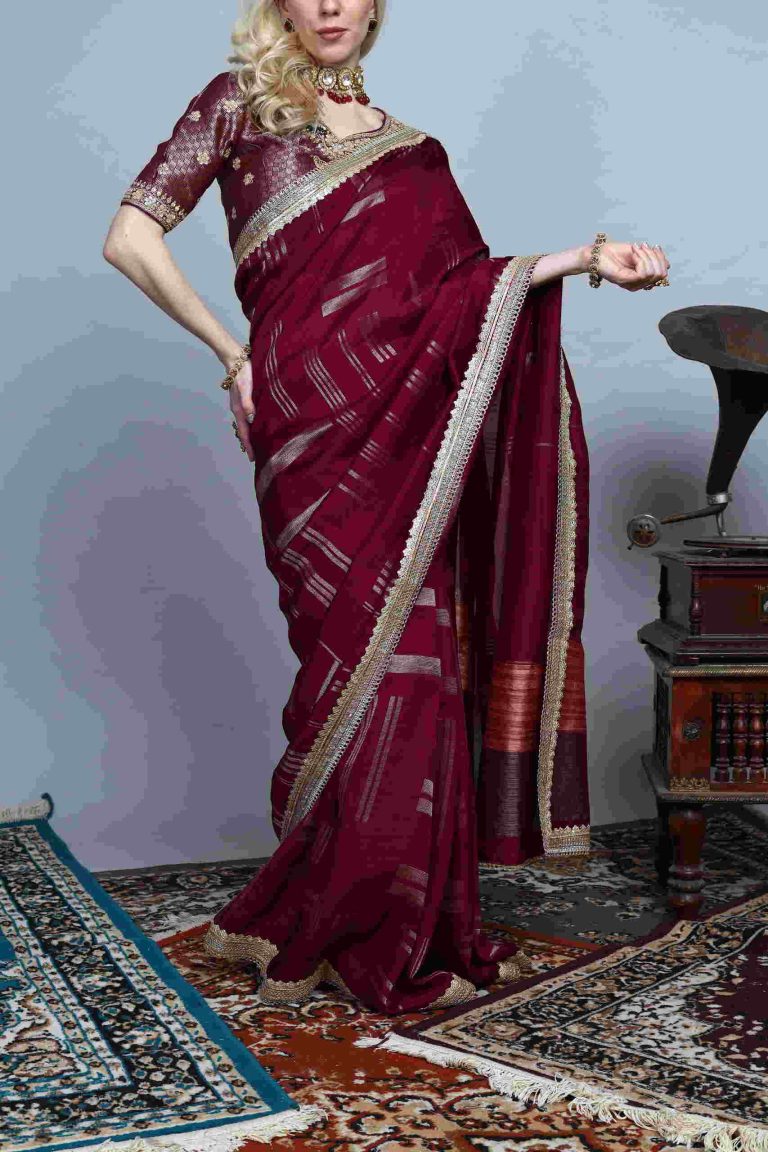 Ruhani Zari Saree Set Alternate