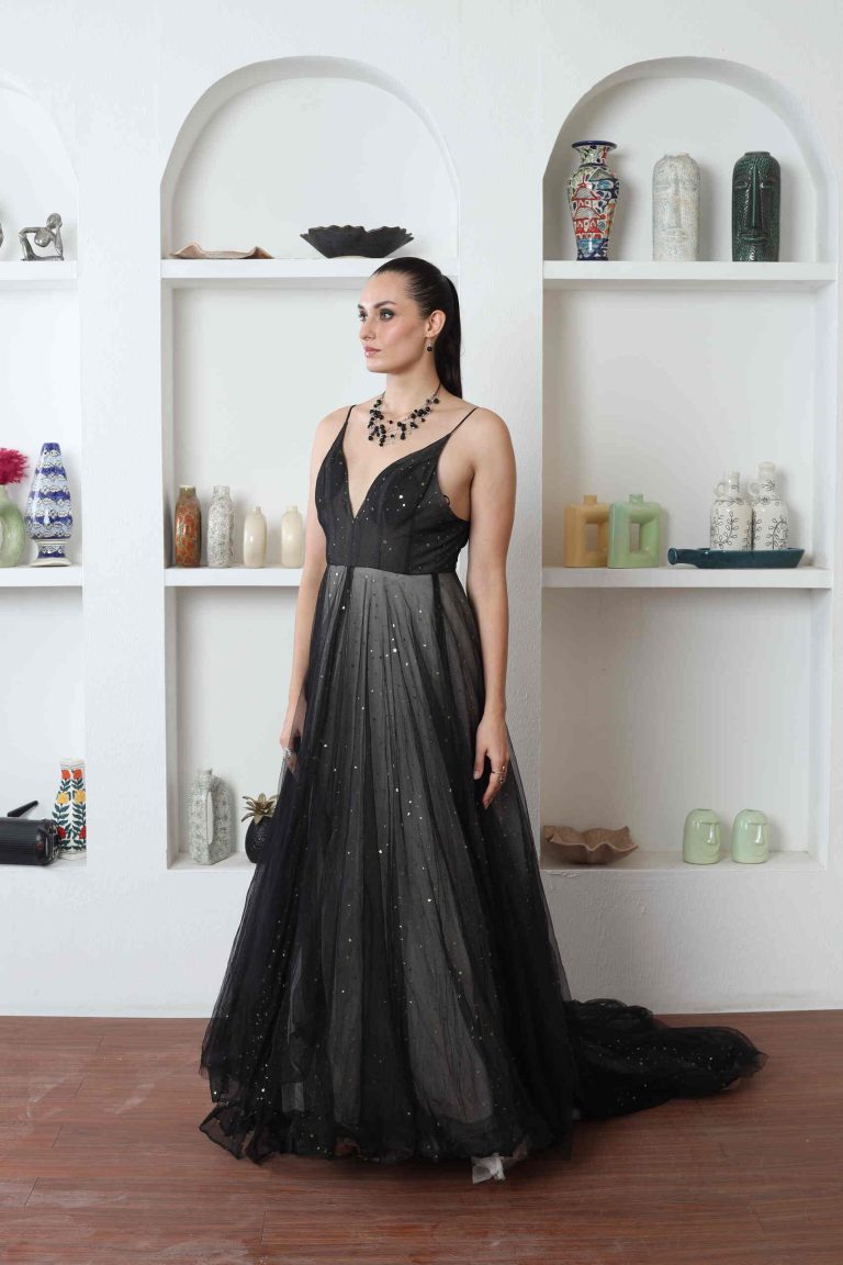 Étoile Embellished Tulle Evening Gown Alternate