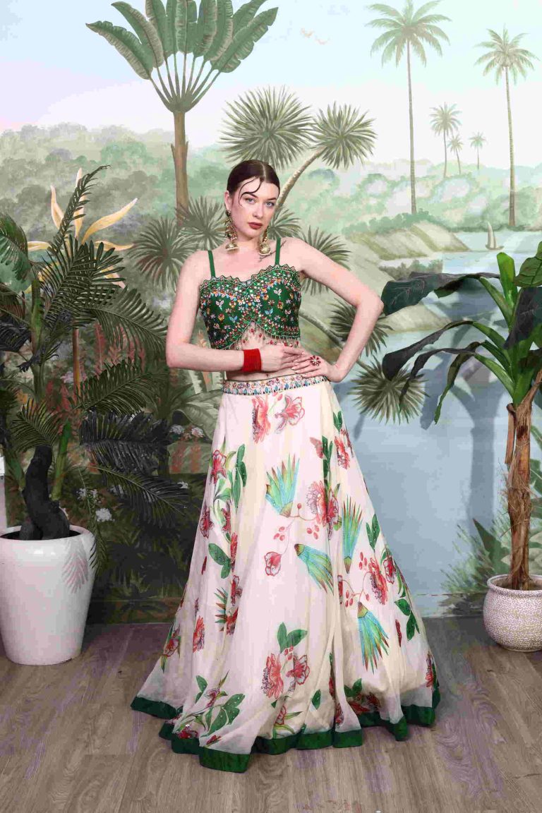 Floréve Lehenga Set Alternate