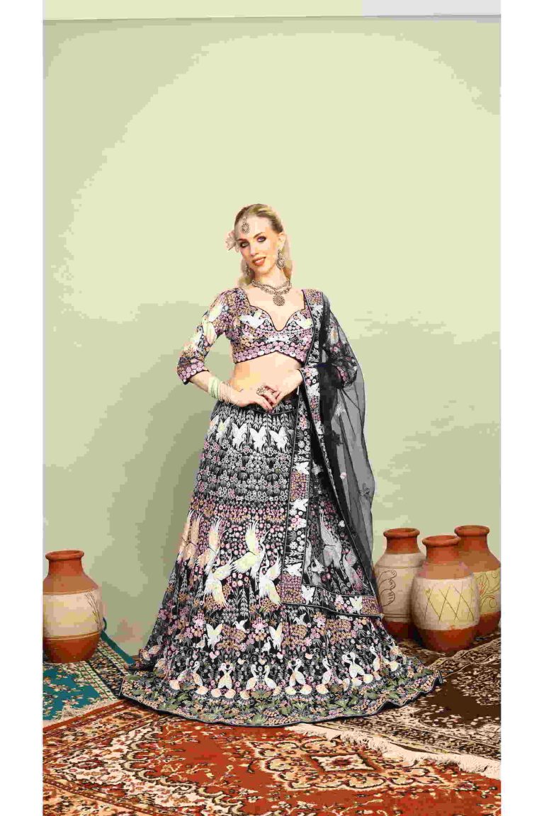 Noiréa Lehenga Set Alternate